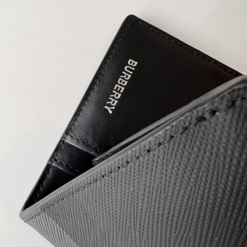 Bv*b*rry wallets